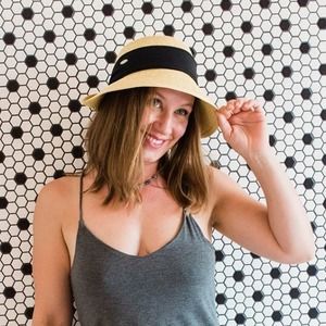 Meet your Posher, Anna